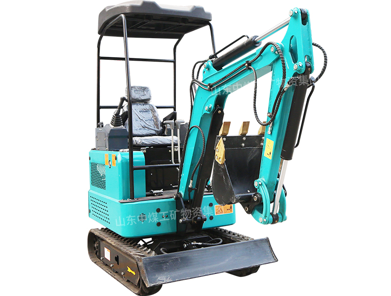 17小型挖掘机常柴390发动机